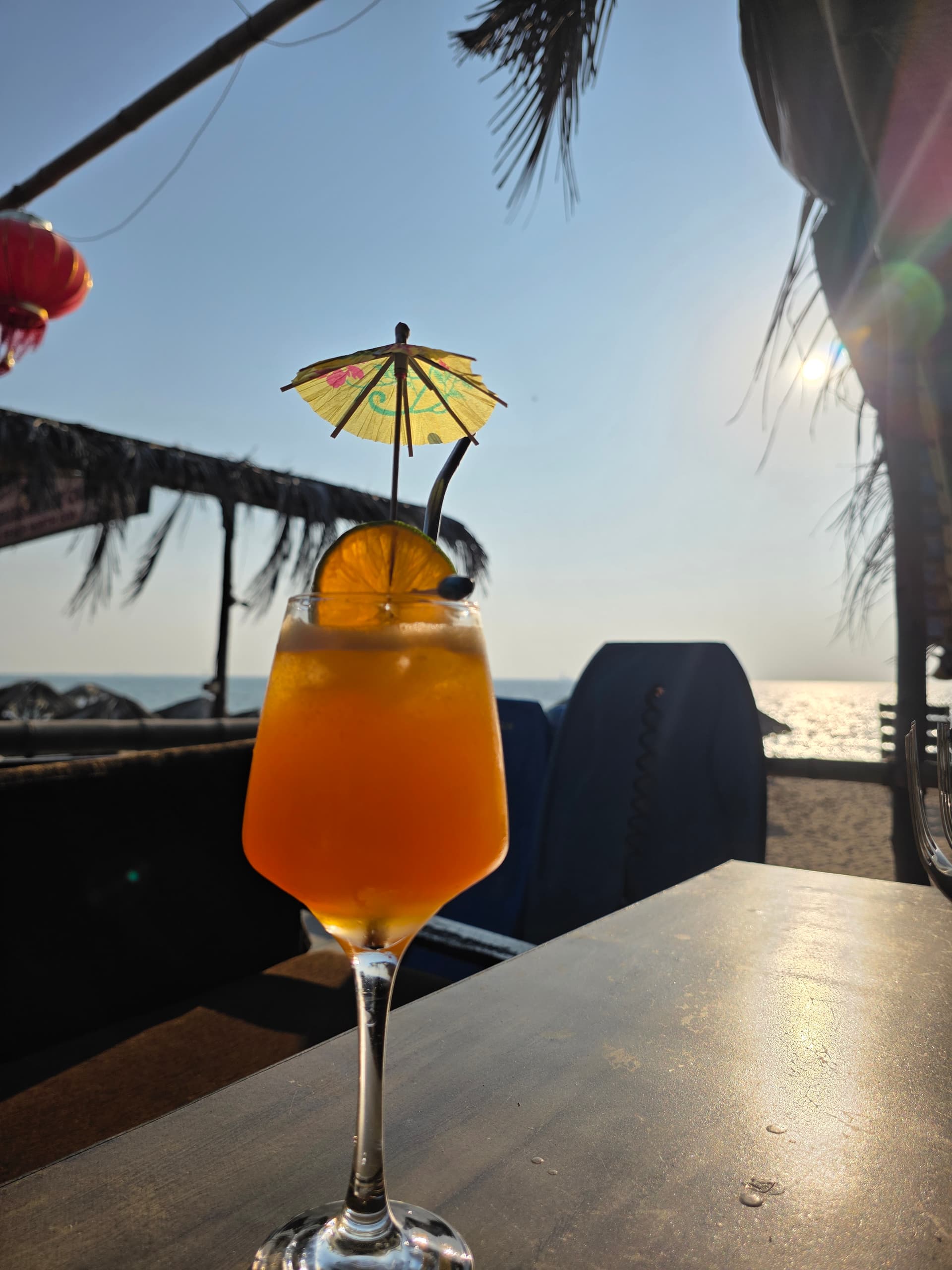 Bonds Beach Cafe ambience